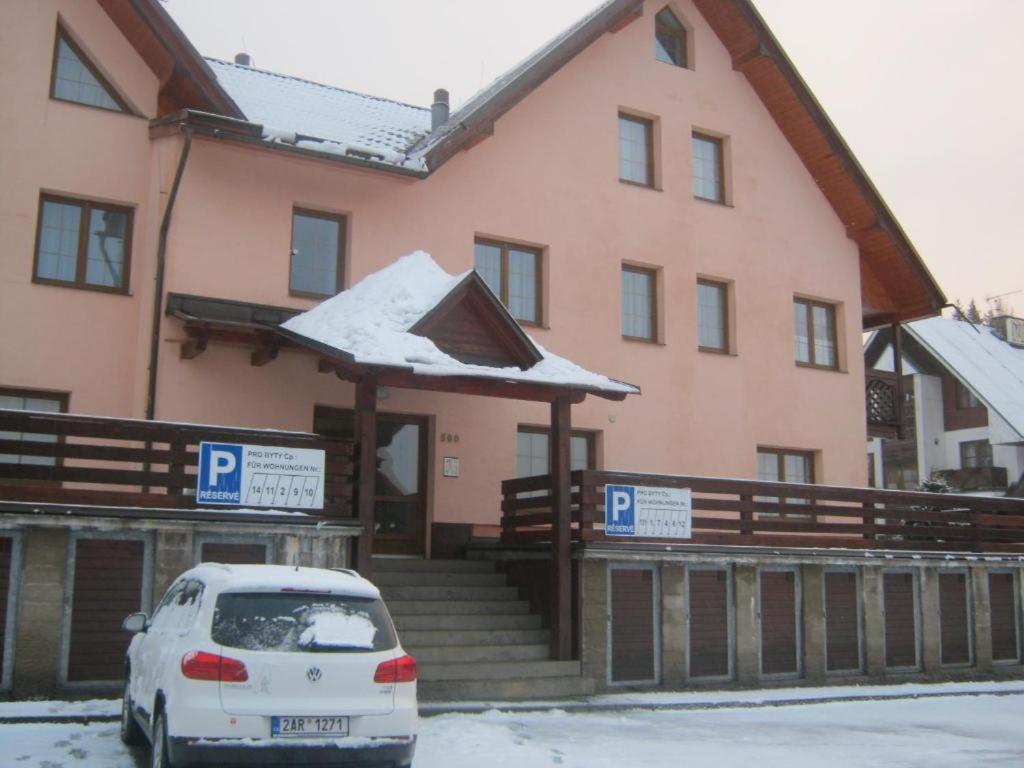 Apartman Klondajk Гаррахов Екстер'єр фото
